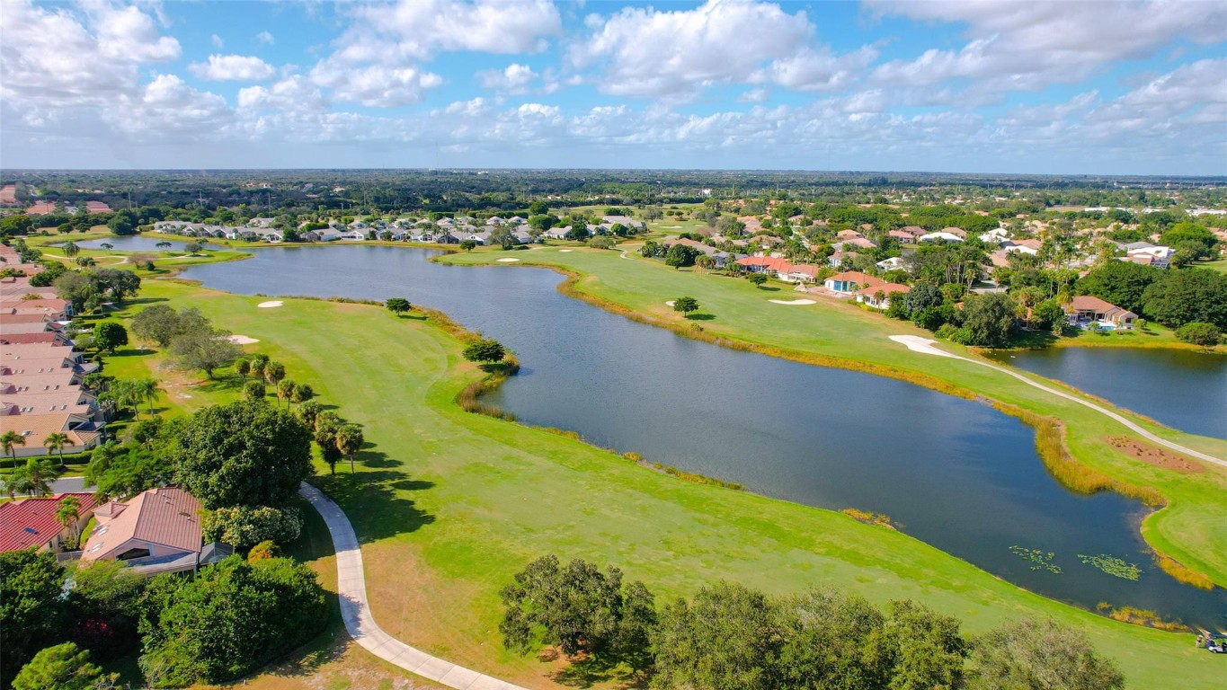 11634 Briarwood Cir 3