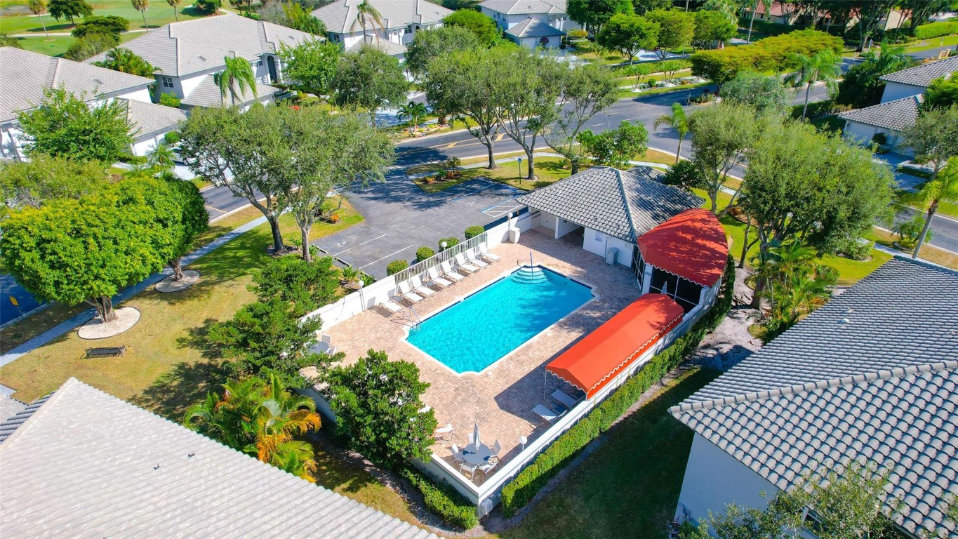 11634 Briarwood Cir 3