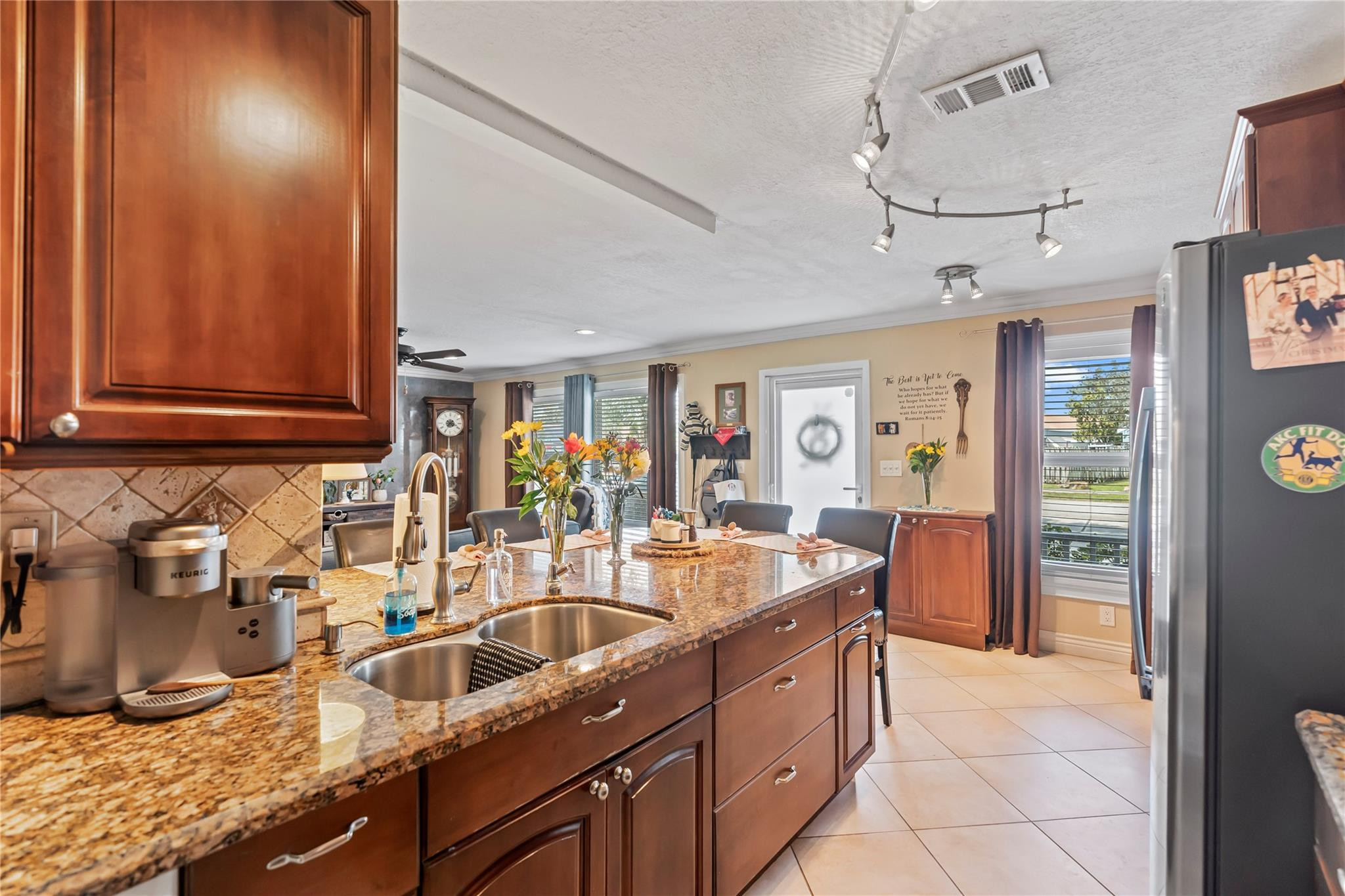 504 NW 47th St