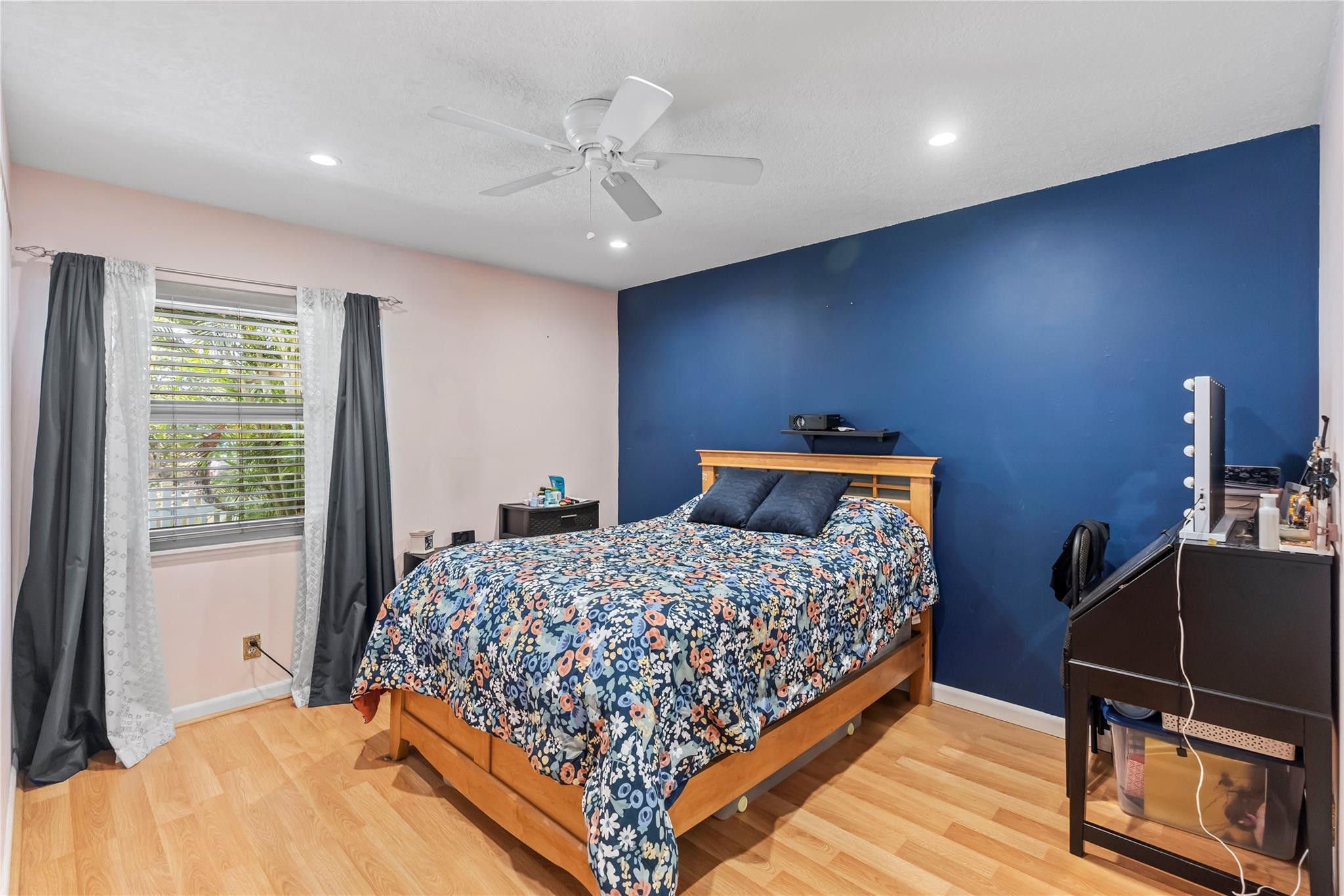504 NW 47th St