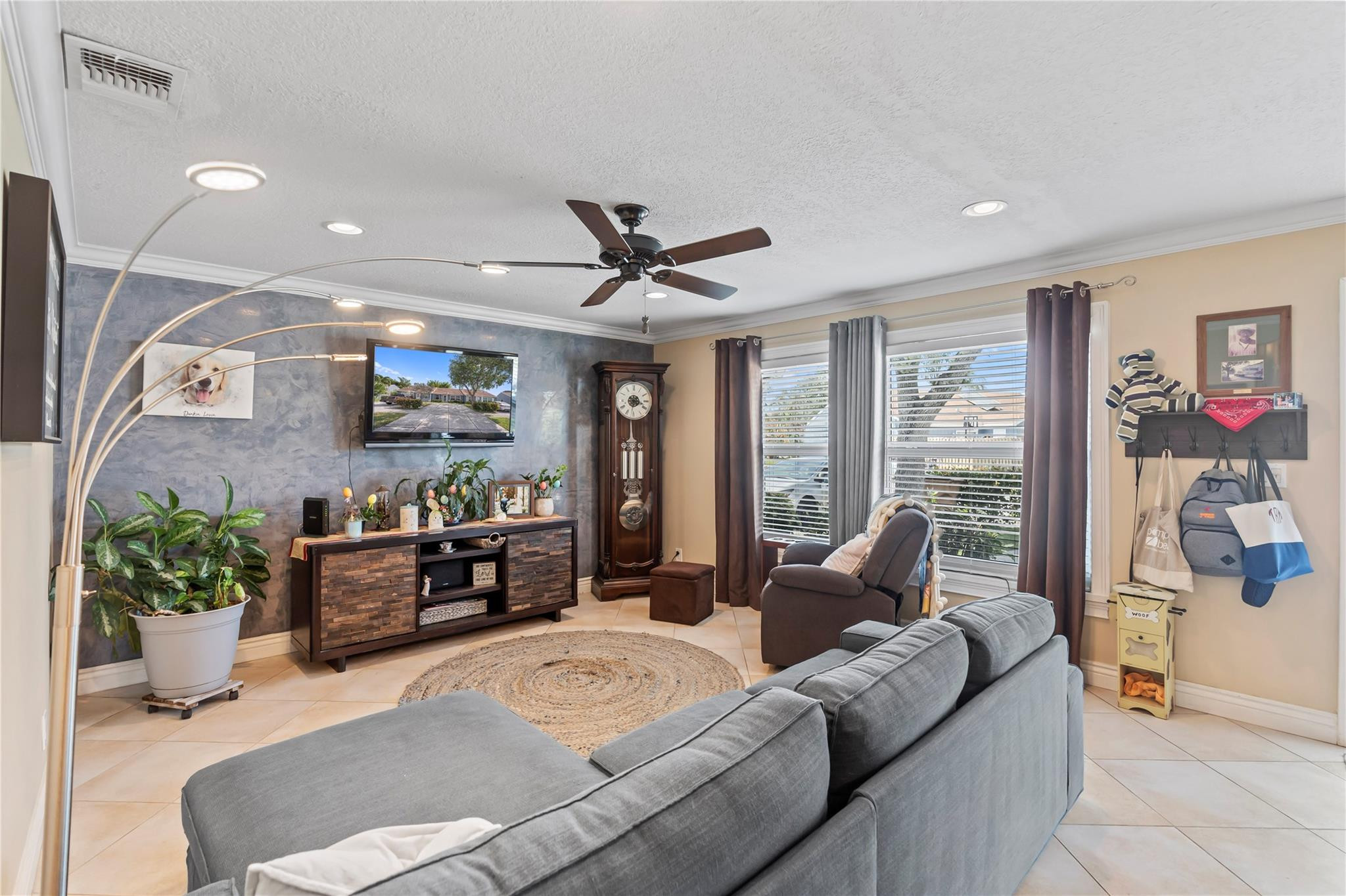 504 NW 47th St