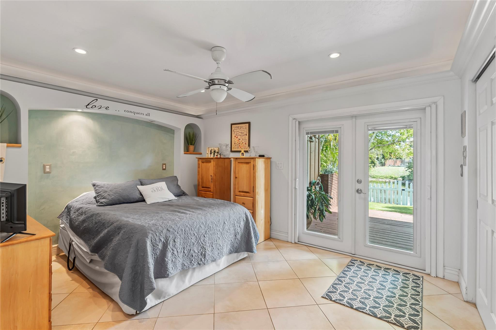 504 NW 47th St