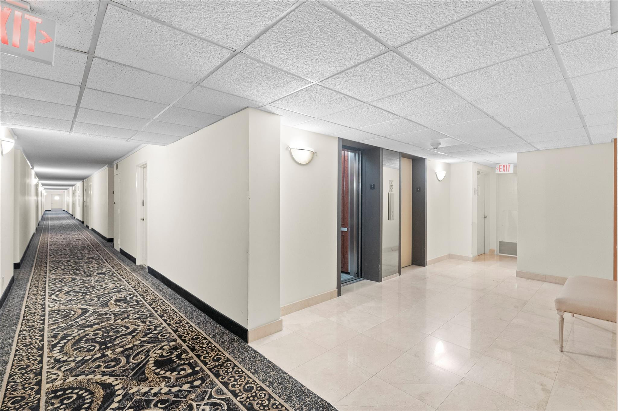 1147 Hillsboro Mile 702