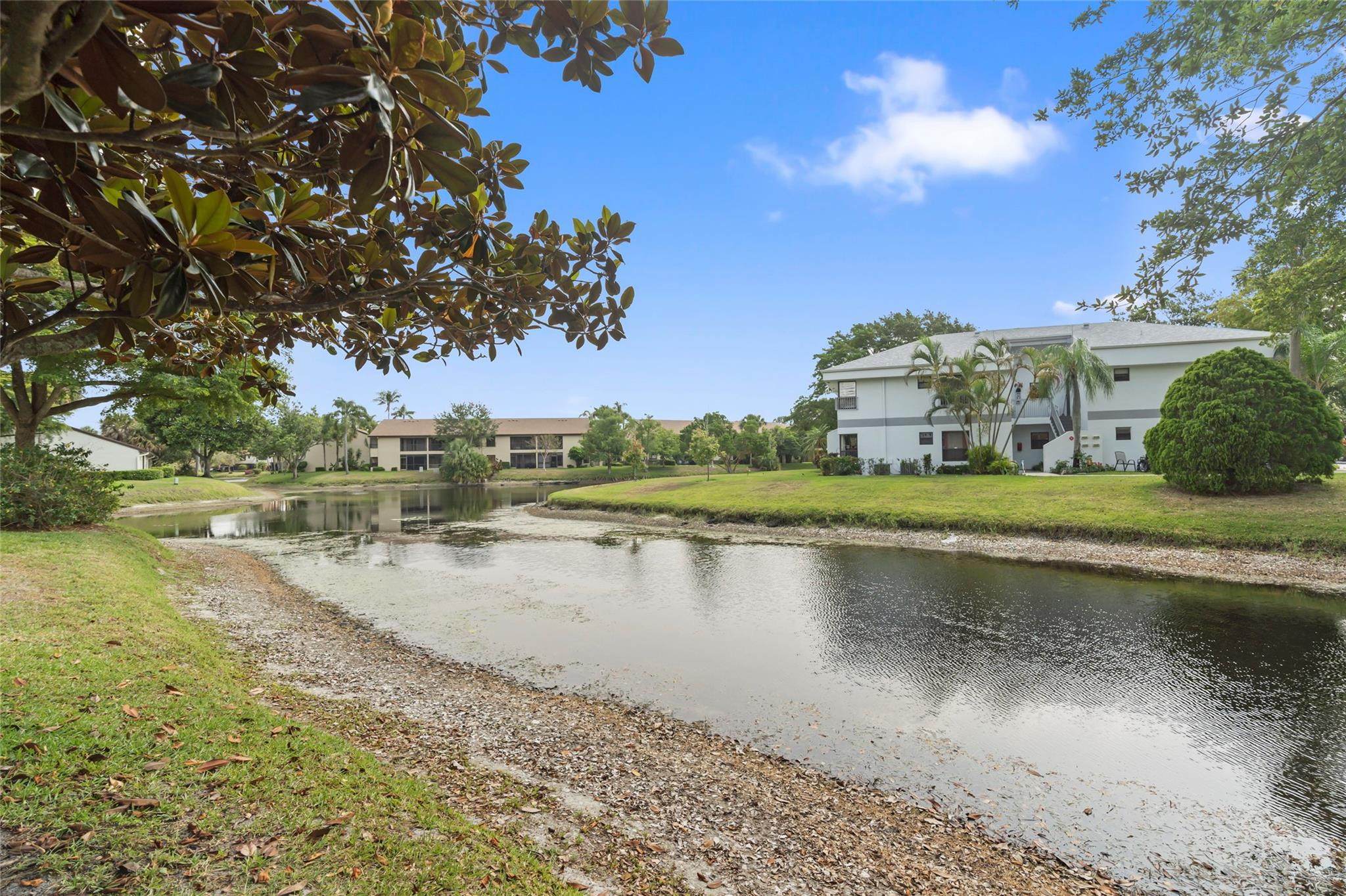 3218 Carambola Cir 3218