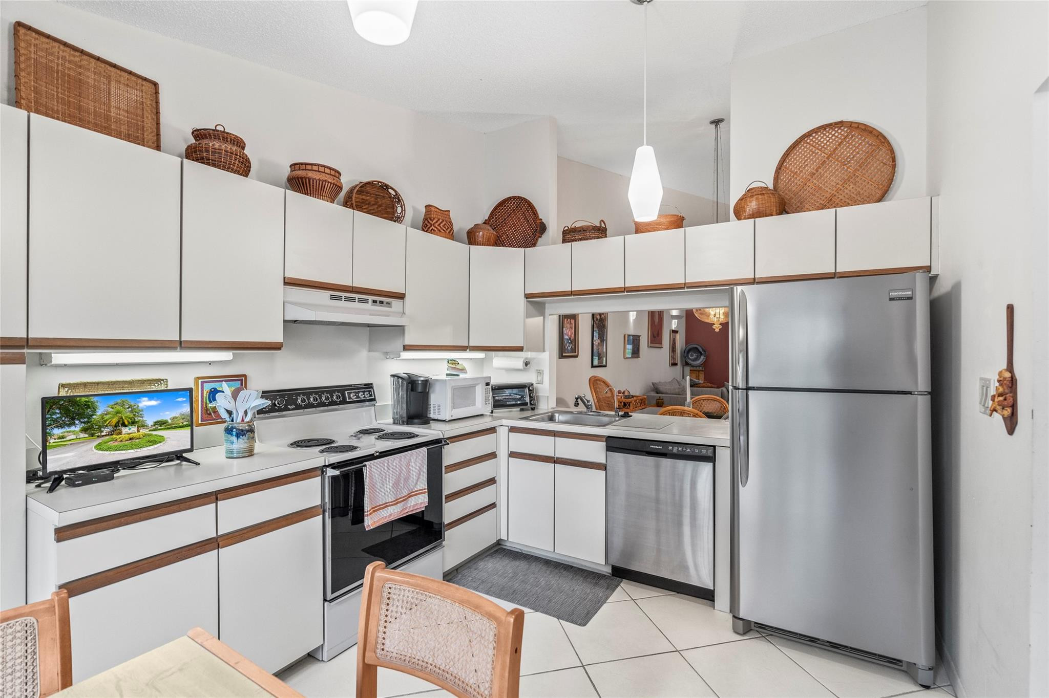 3238 Carambola Cir S 3238