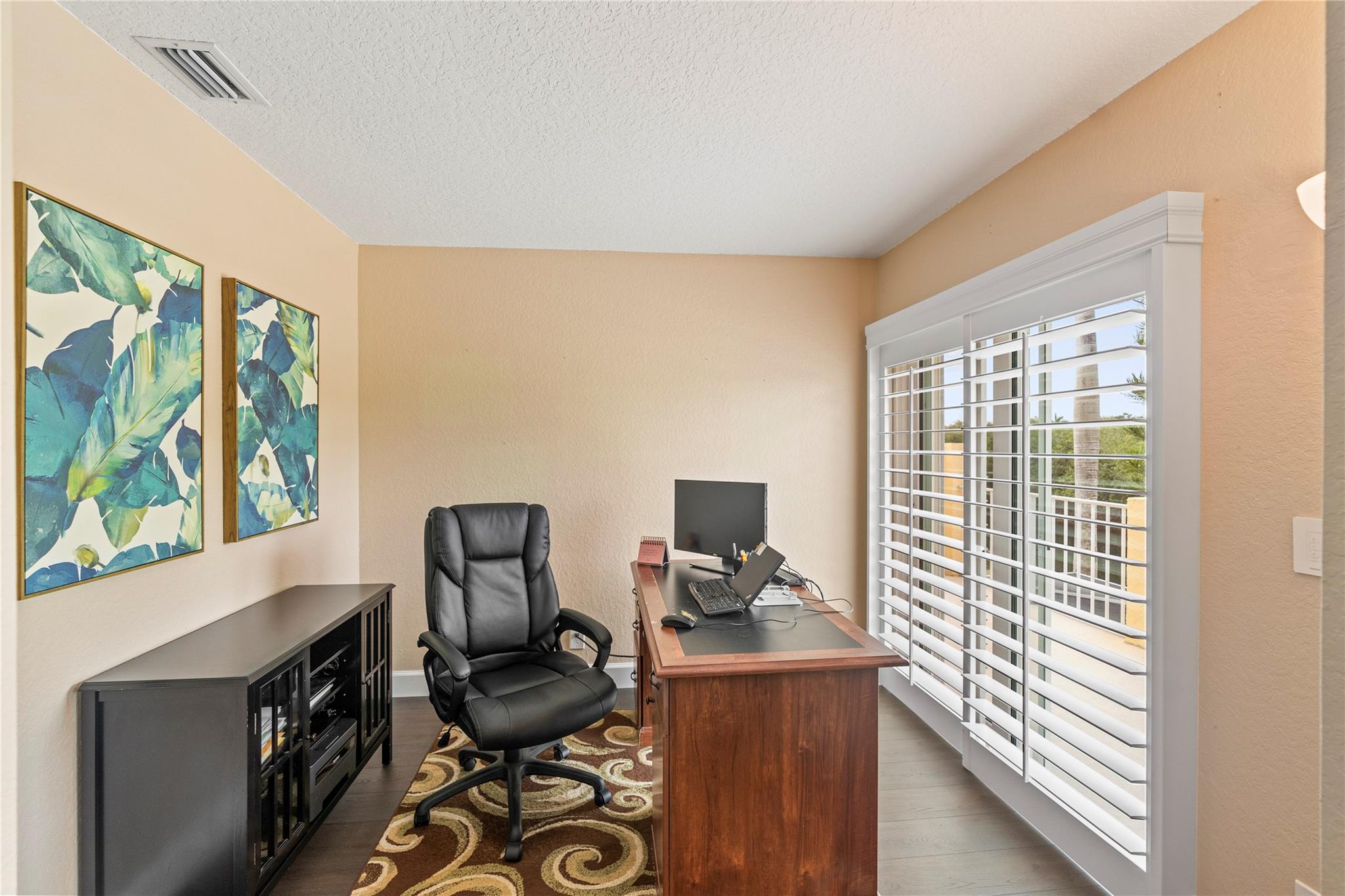 18082 Clear Brook Cir
