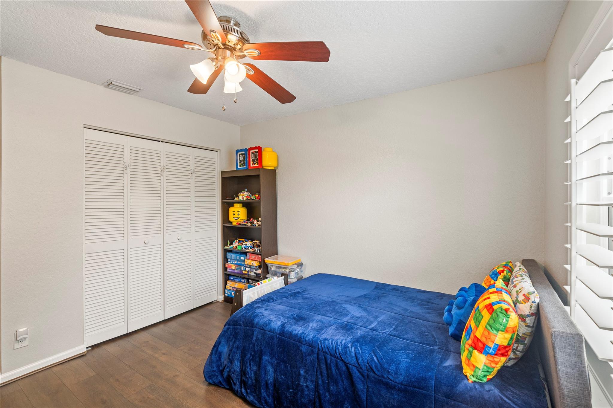 18082 Clear Brook Cir