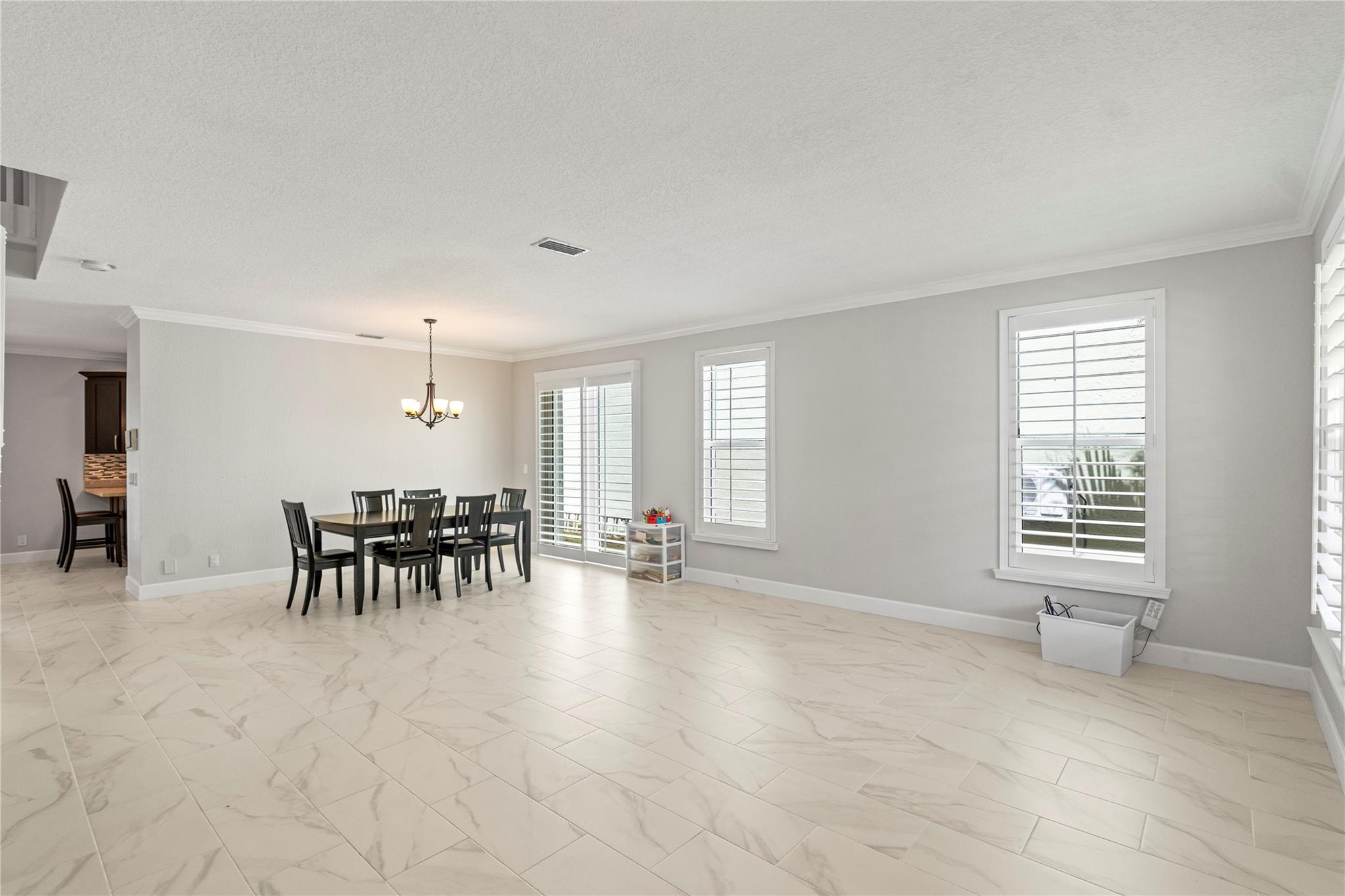 18082 Clear Brook Cir