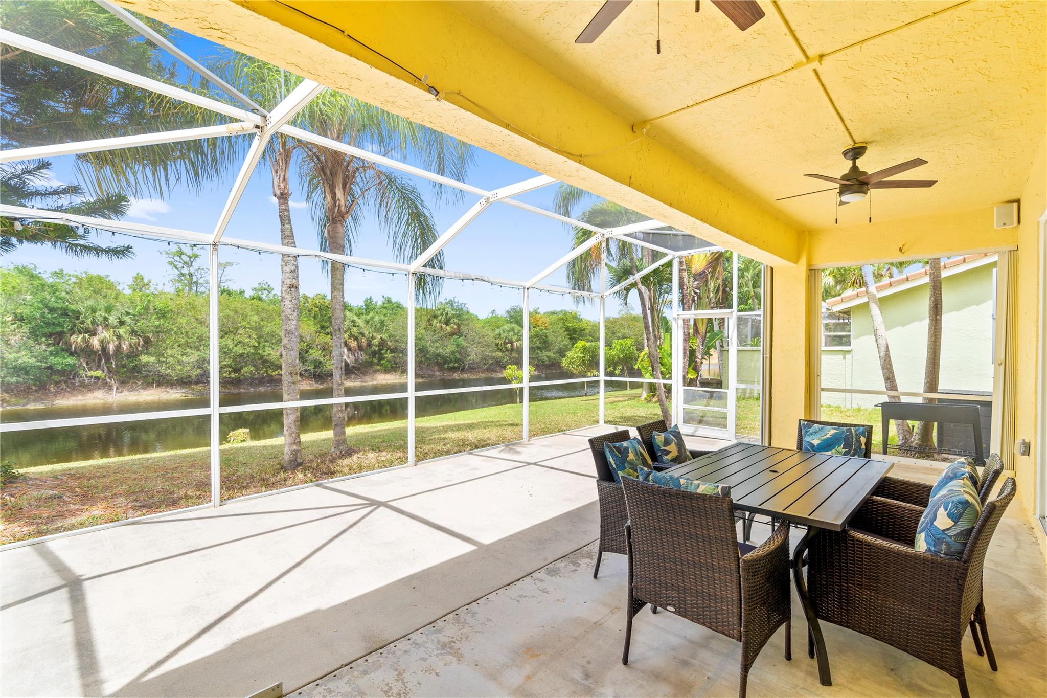 18082 Clear Brook Cir