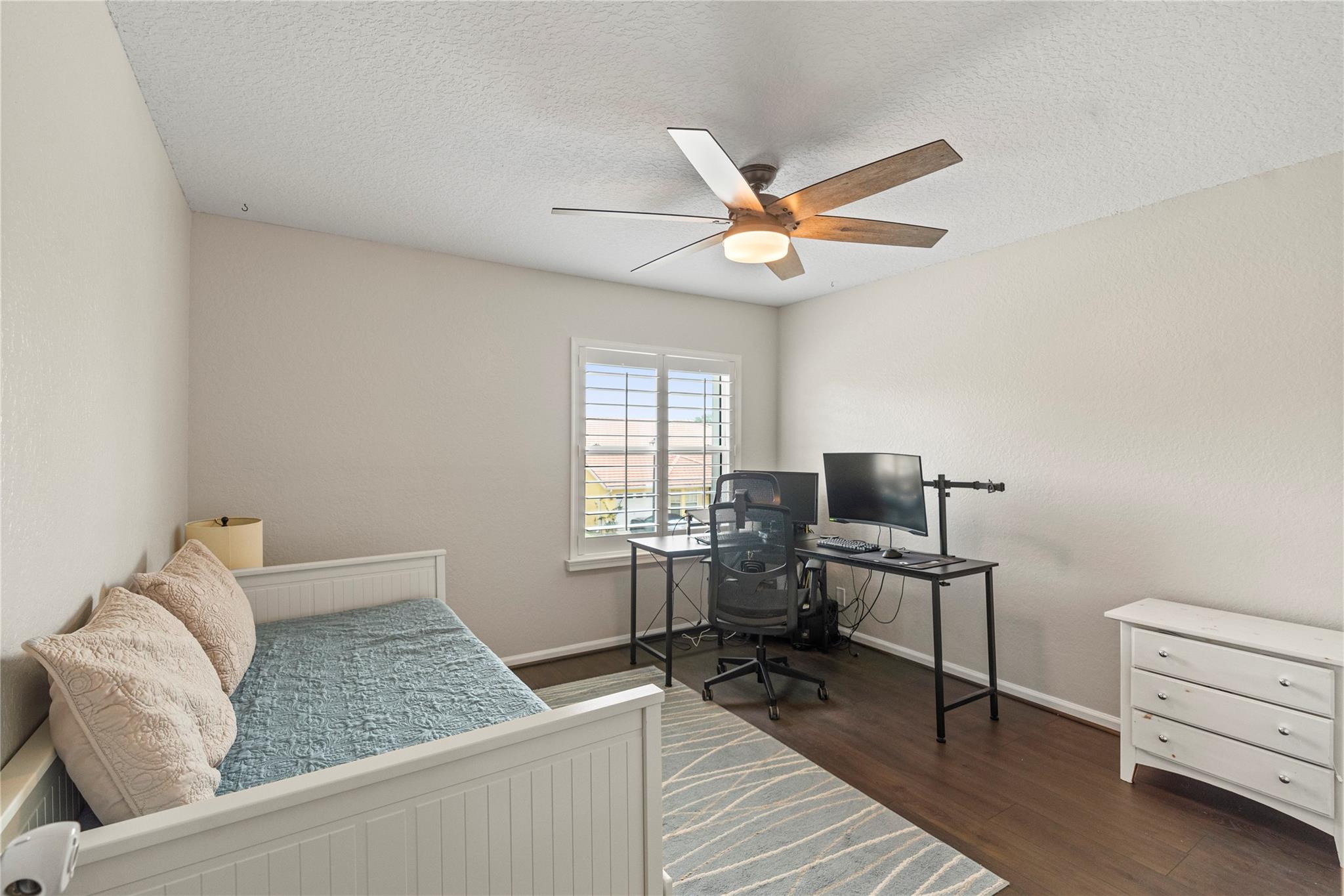 18082 Clear Brook Cir