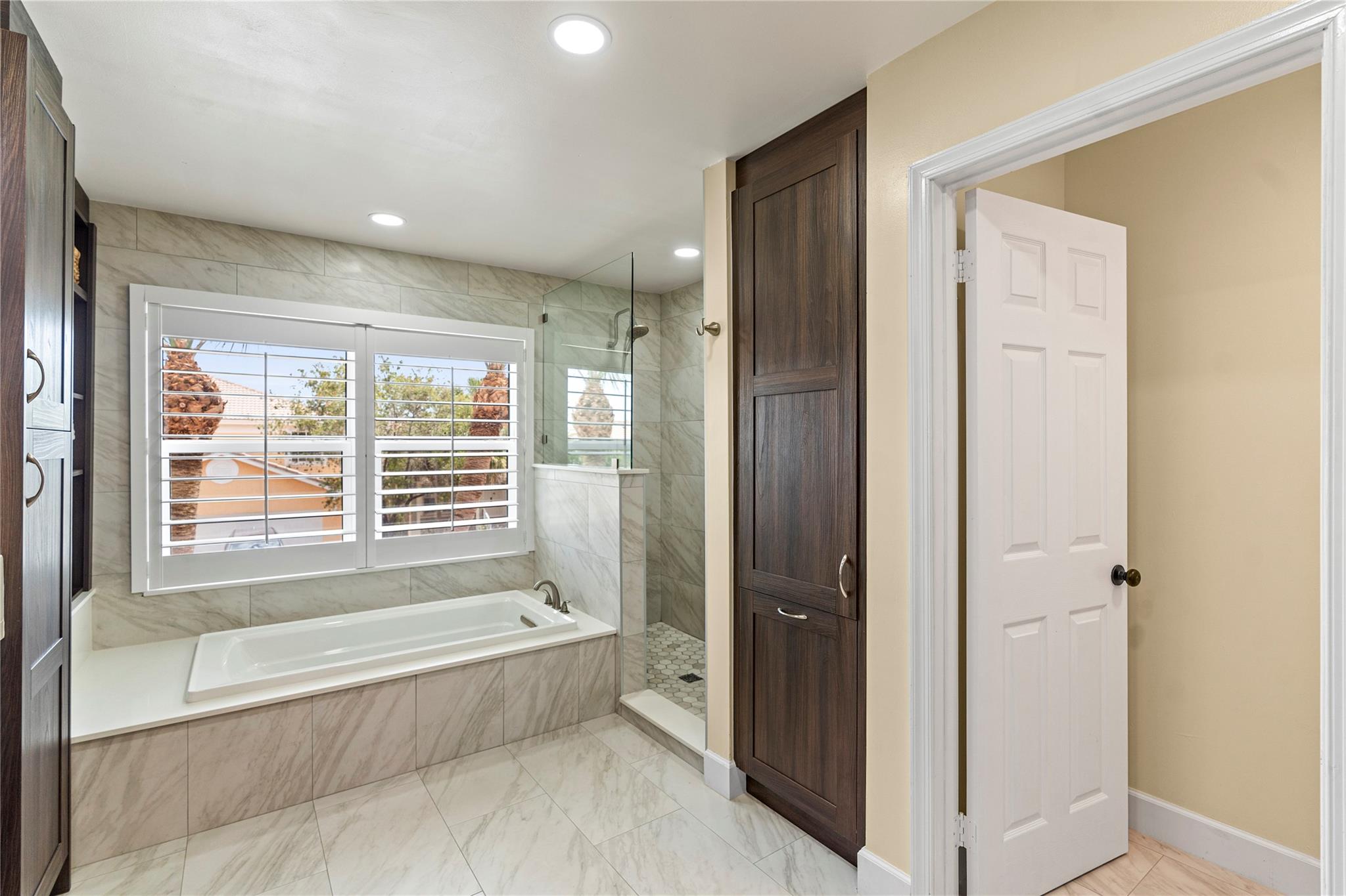 18082 Clear Brook Cir