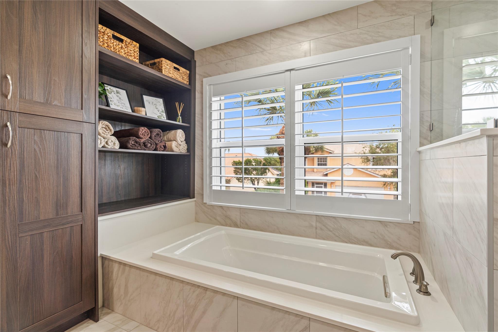 18082 Clear Brook Cir