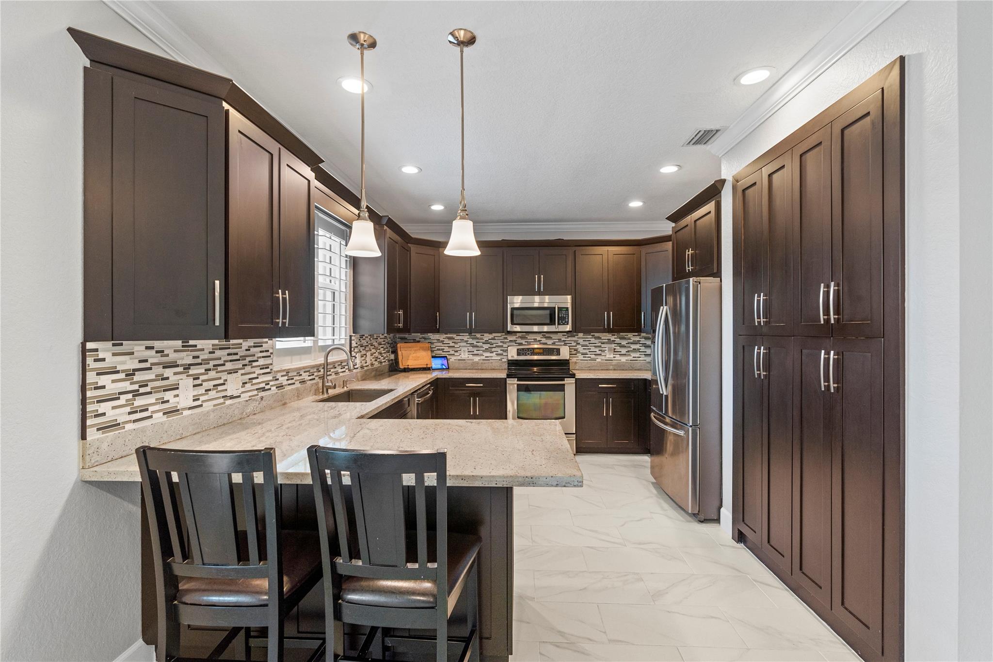 18082 Clear Brook Cir