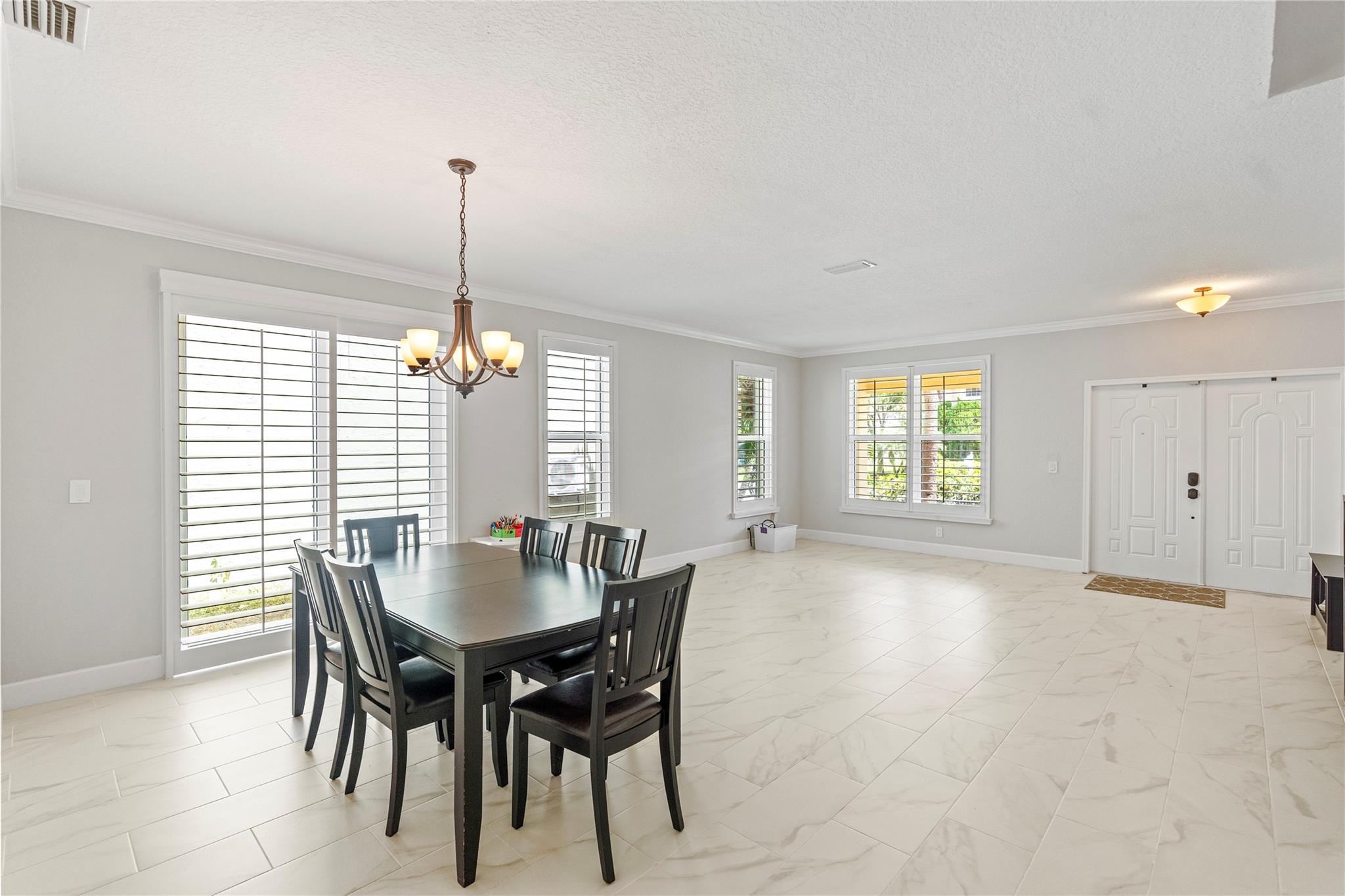 18082 Clear Brook Cir