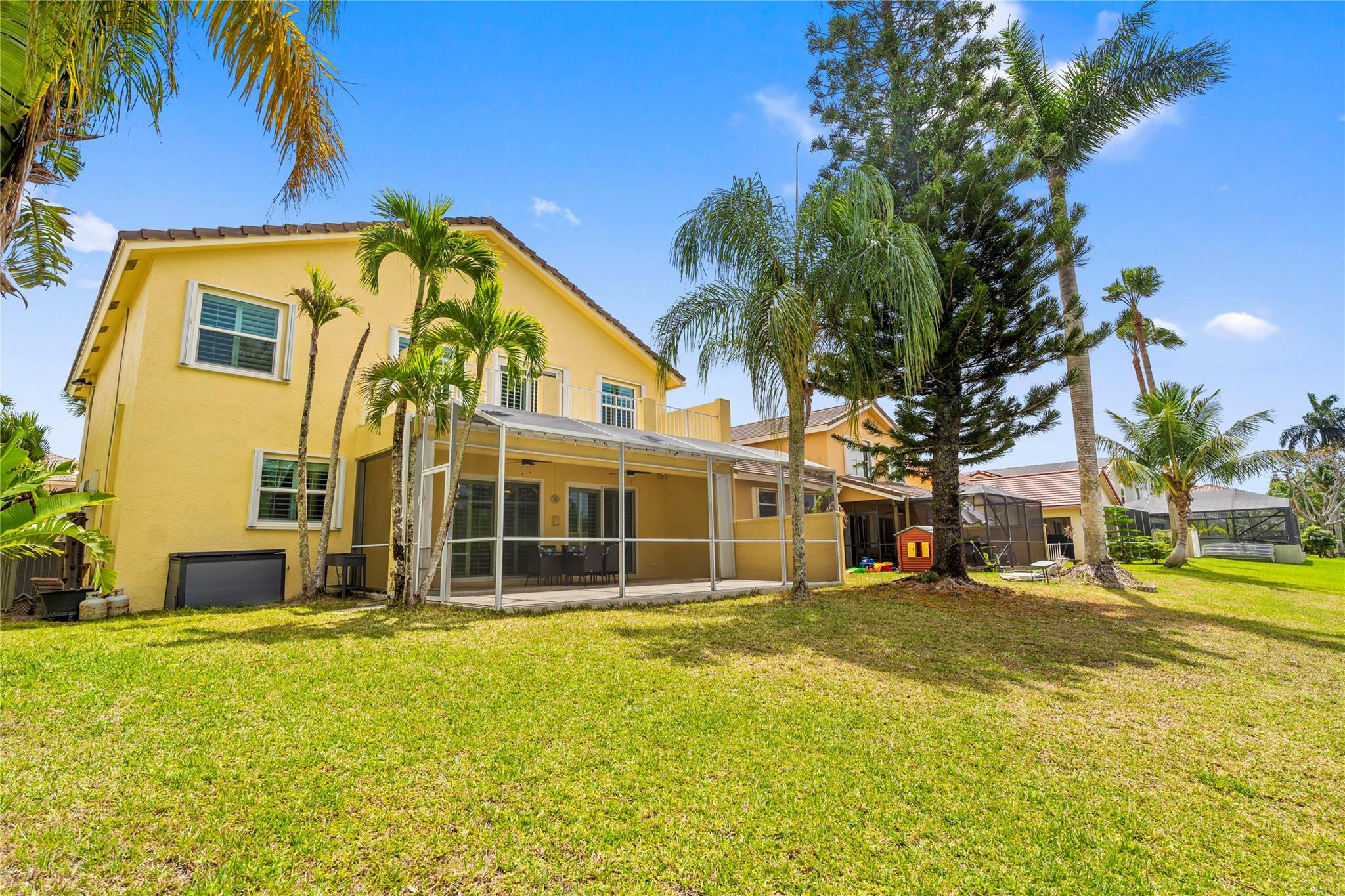 18082 Clear Brook Cir
