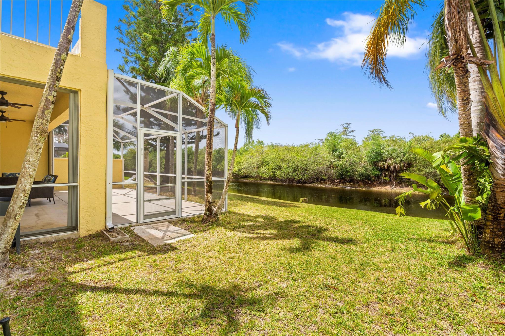 18082 Clear Brook Cir