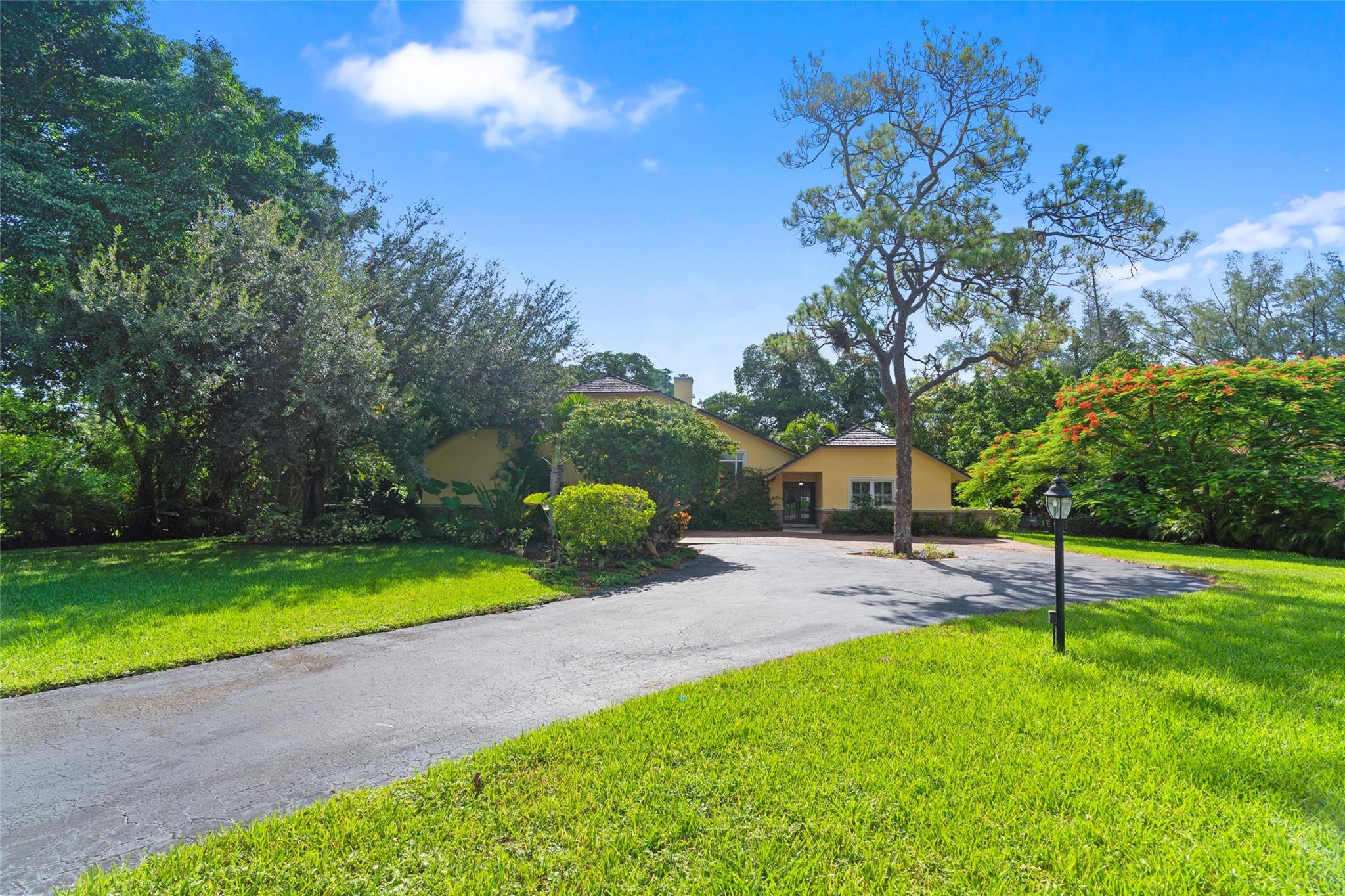 11331 Sundance Ln