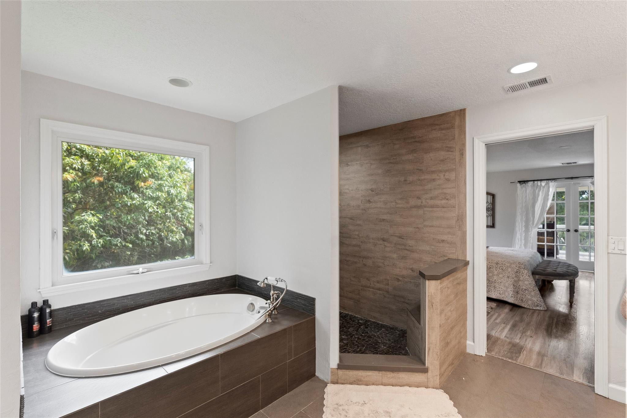 11331 Sundance Ln