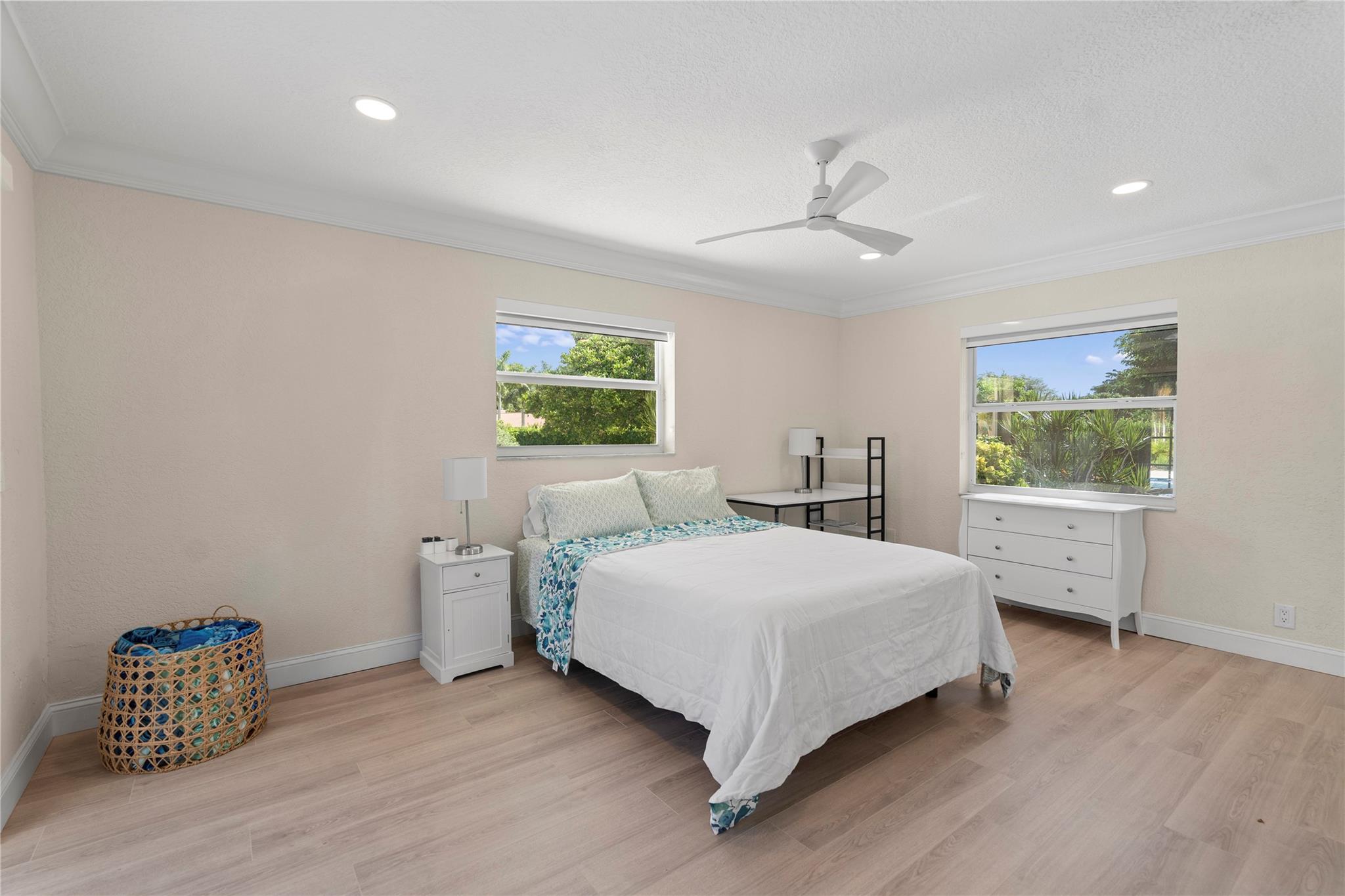 11391 Sundance Ln