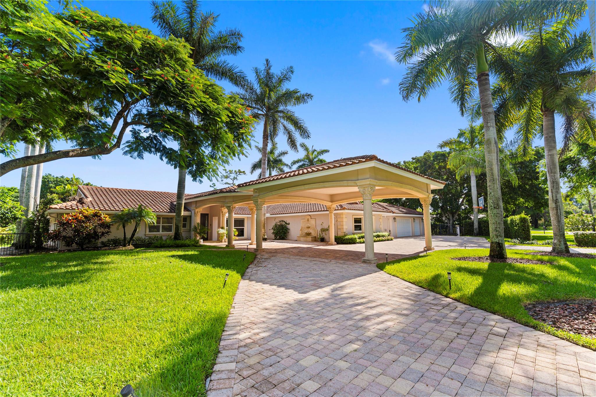 11391 Sundance Ln