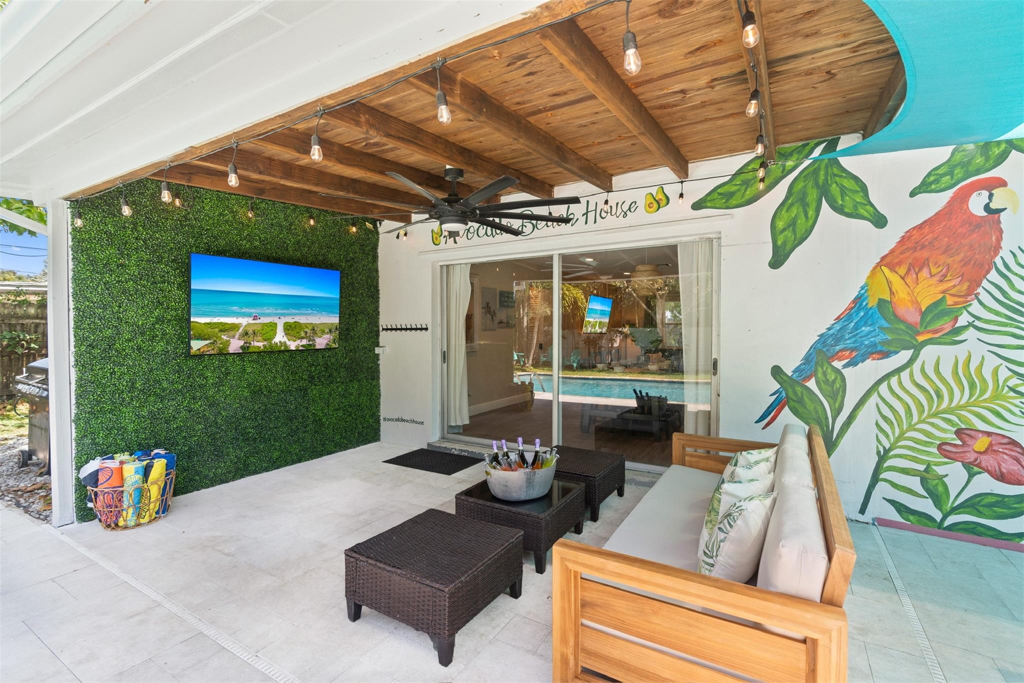 1605 Nanette Ct