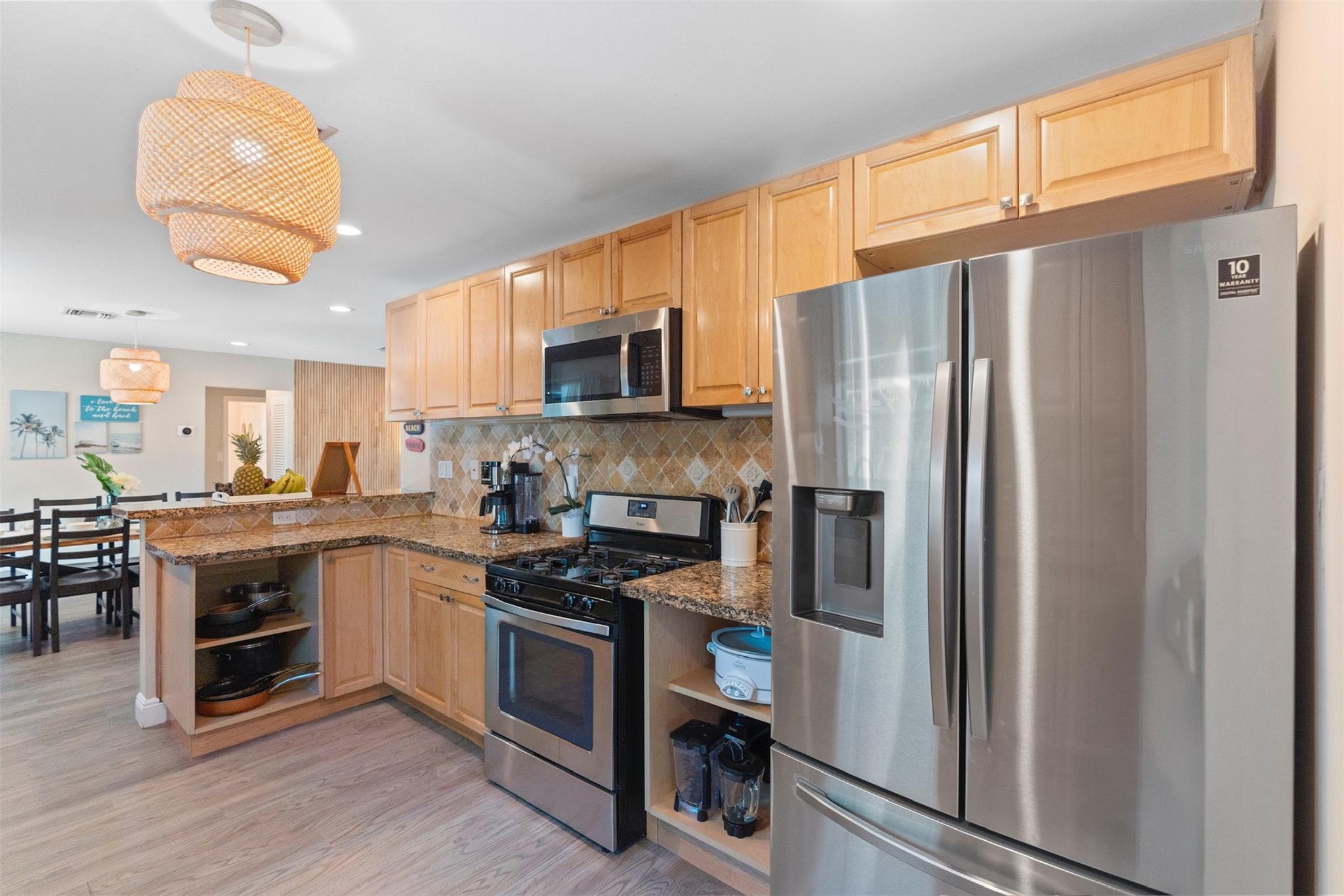 1605 Nanette Ct