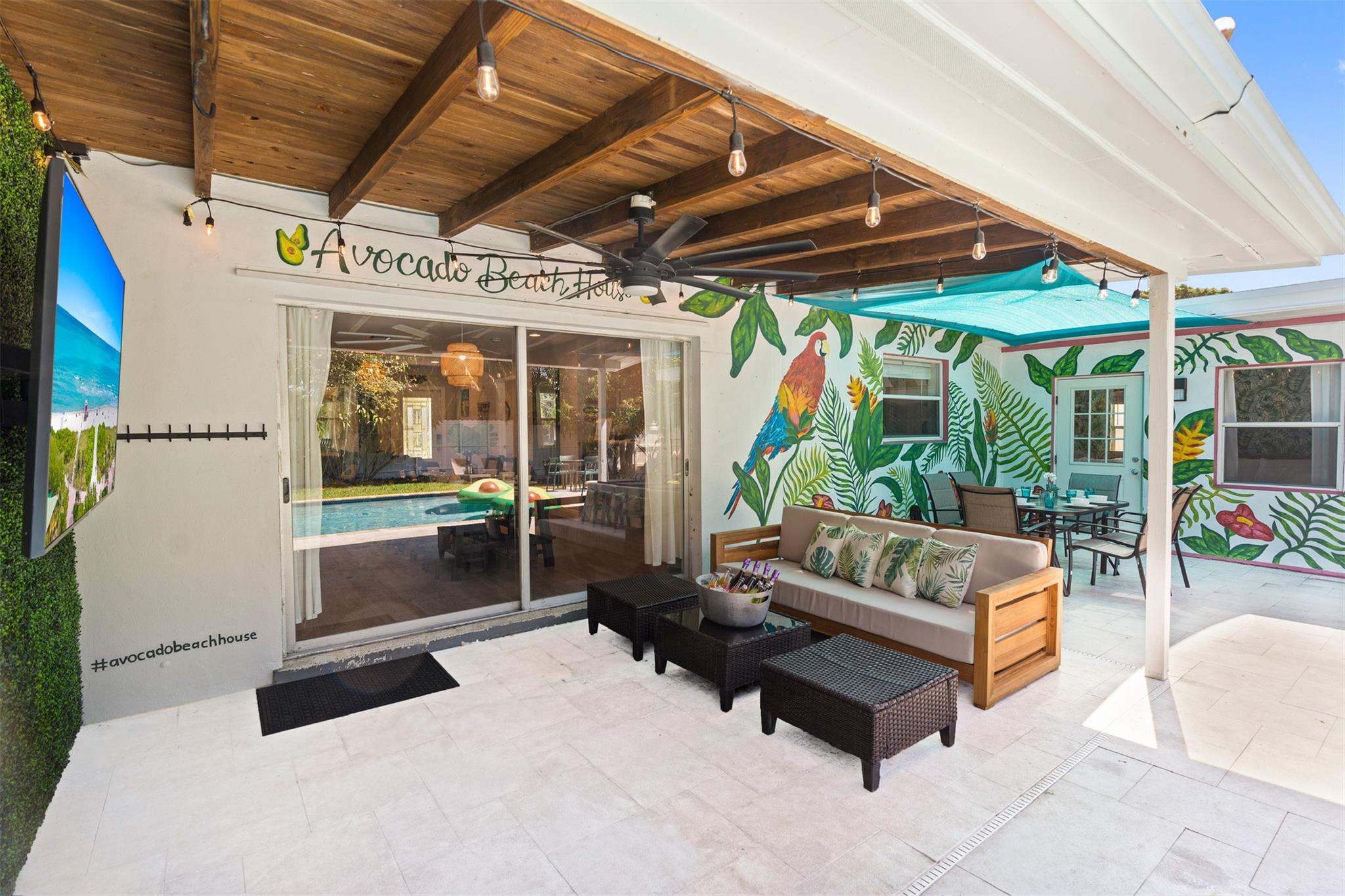 1605 Nanette Ct