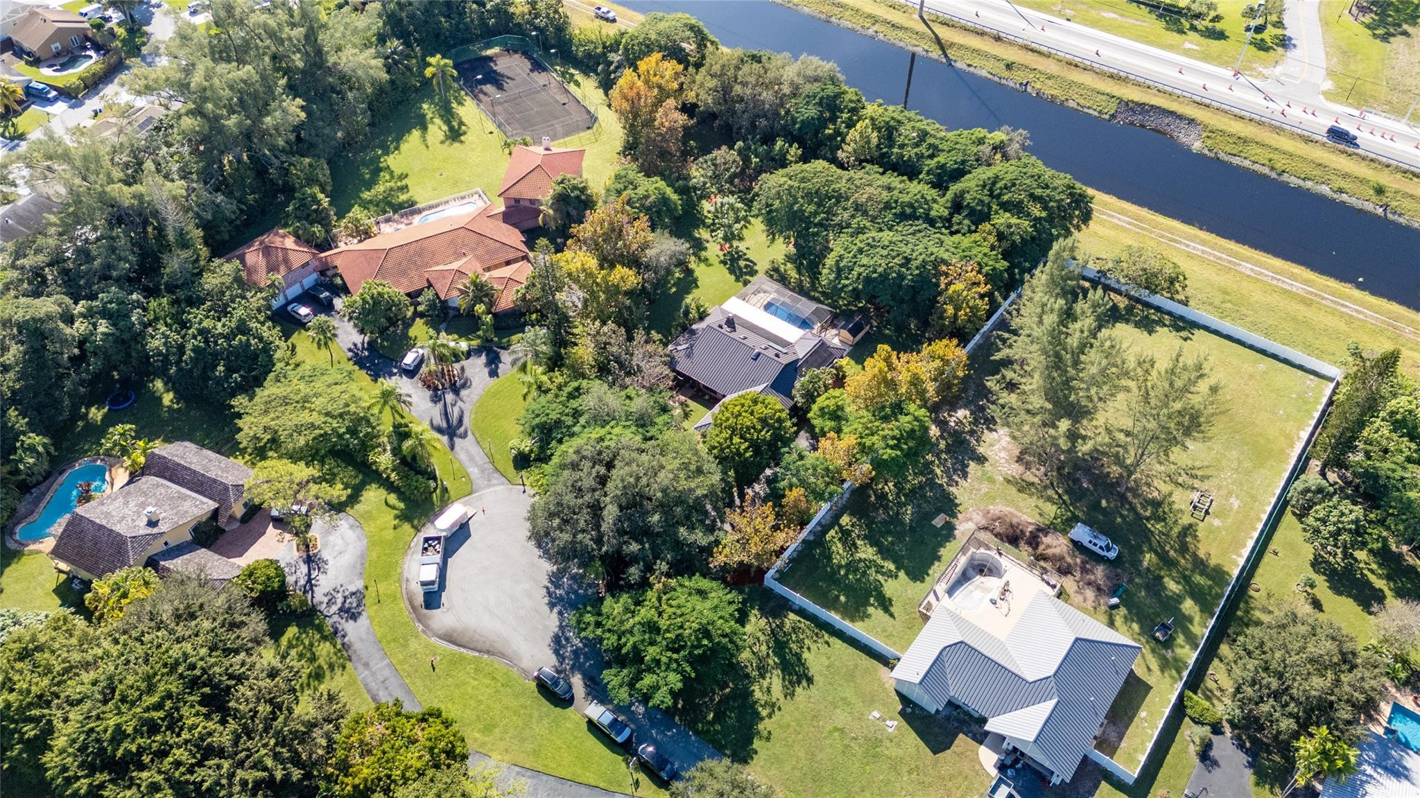11326 Sundance Ln