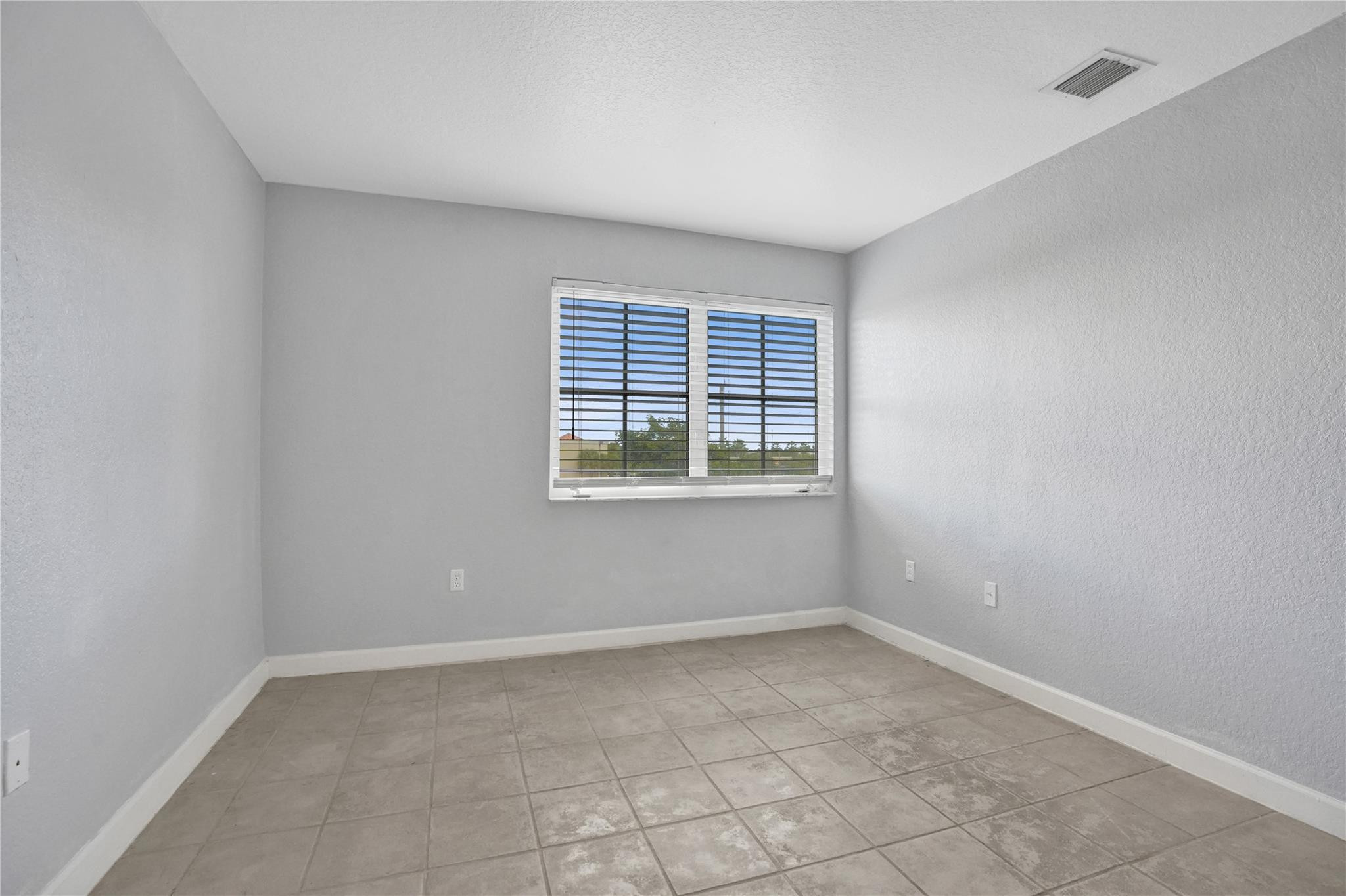 2137 Shoma Drive 156 Bldg 17