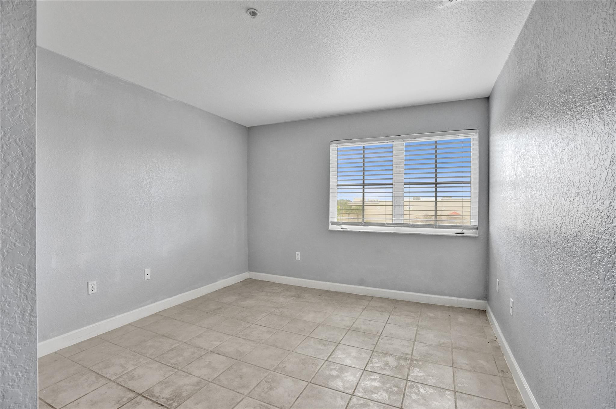 2137 Shoma Drive 156 Bldg 17