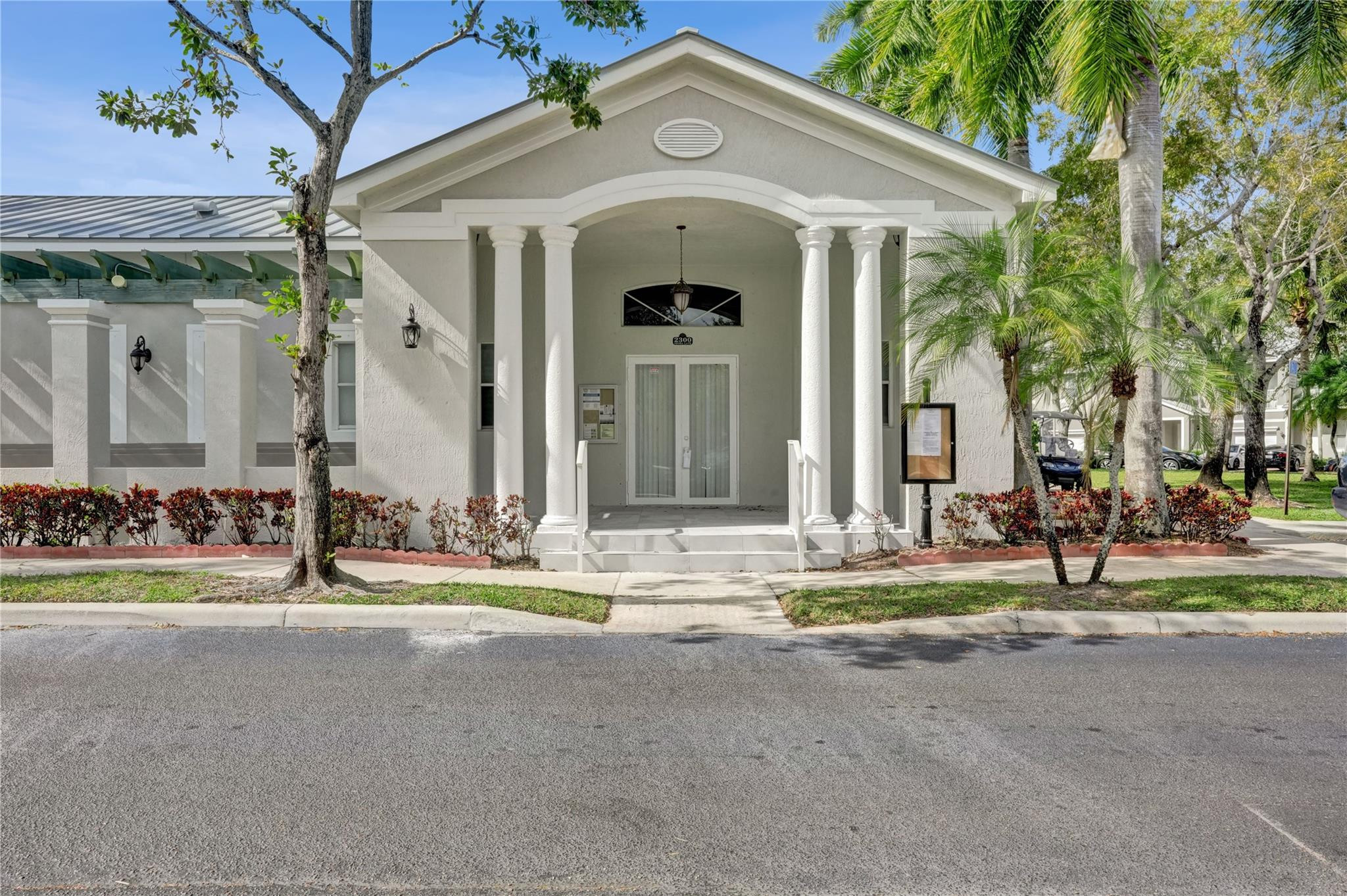 2137 Shoma Drive 156 Bldg 17