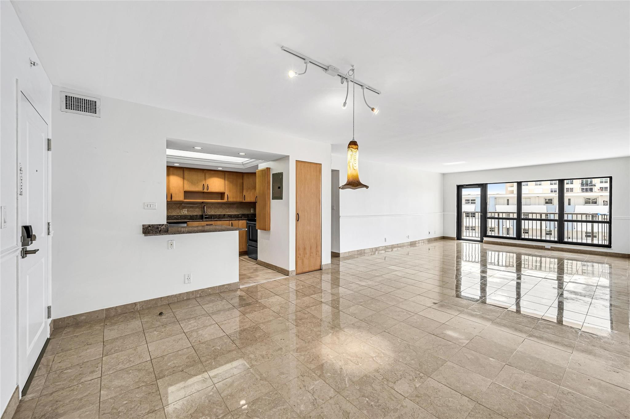 1800 S Ocean Boulevard 804