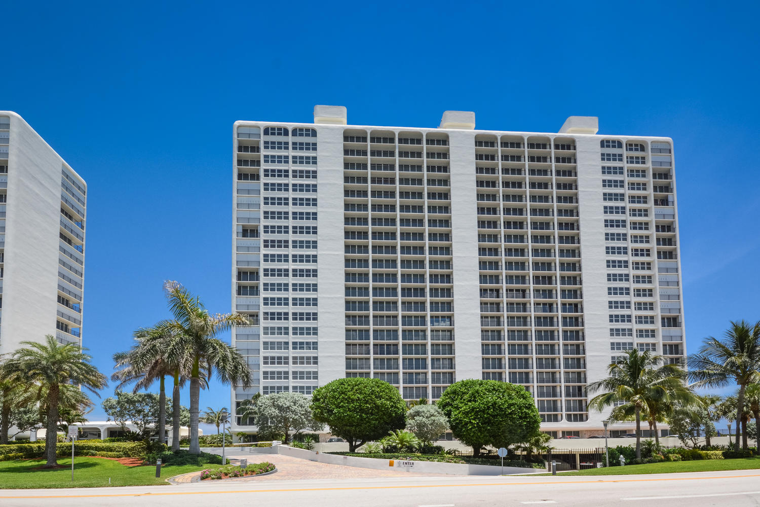 2800 S Ocean Boulevard 17 B