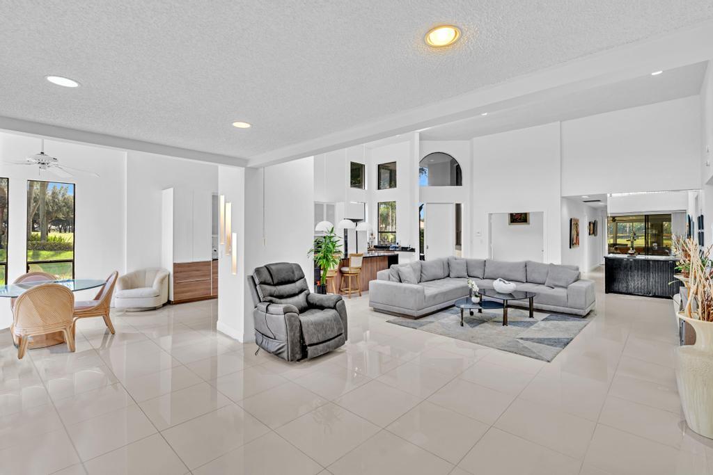 10126 Spyglass Way