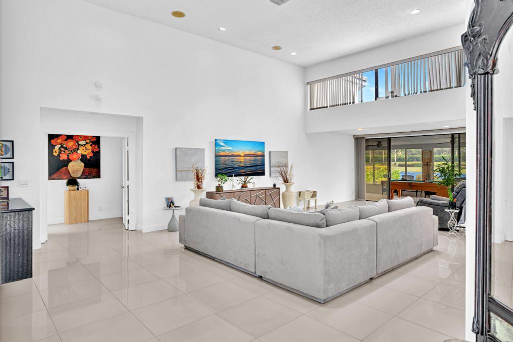 10126 Spyglass Way