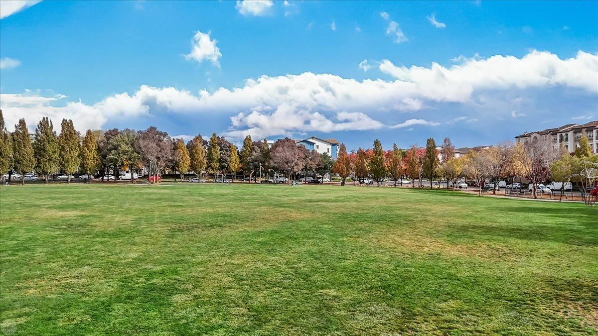 3420 FINNIAN Way 226