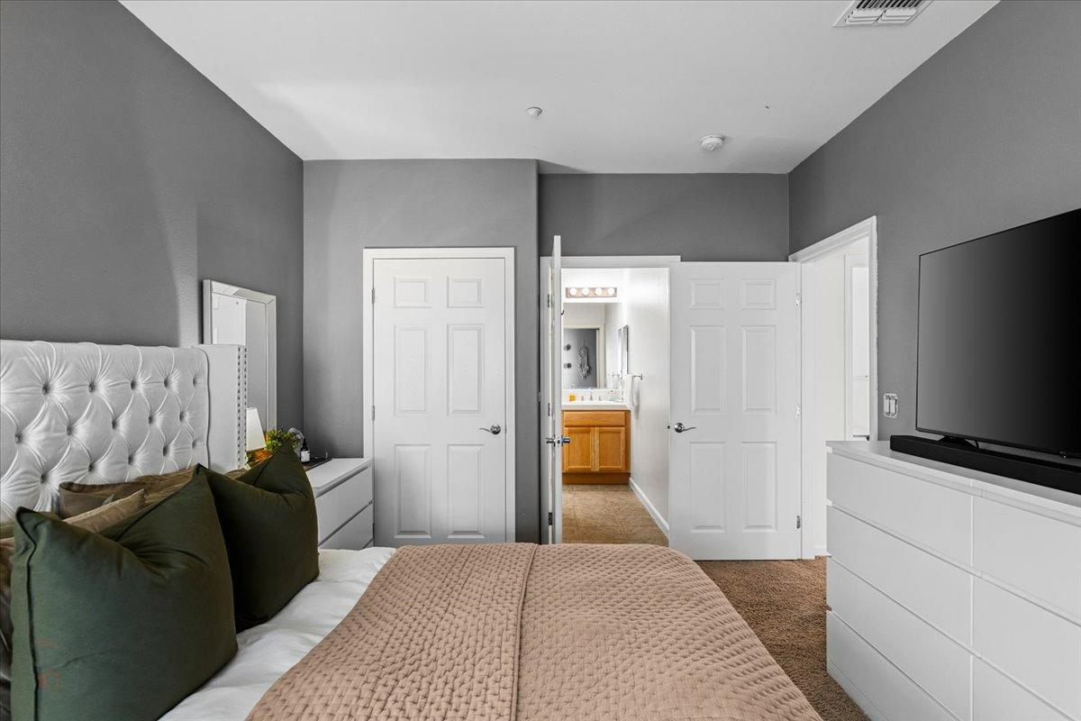 3420 FINNIAN Way 226