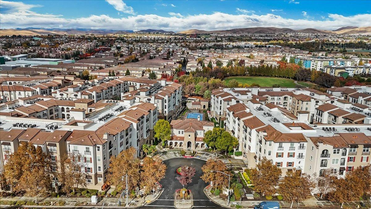 3420 FINNIAN Way 226