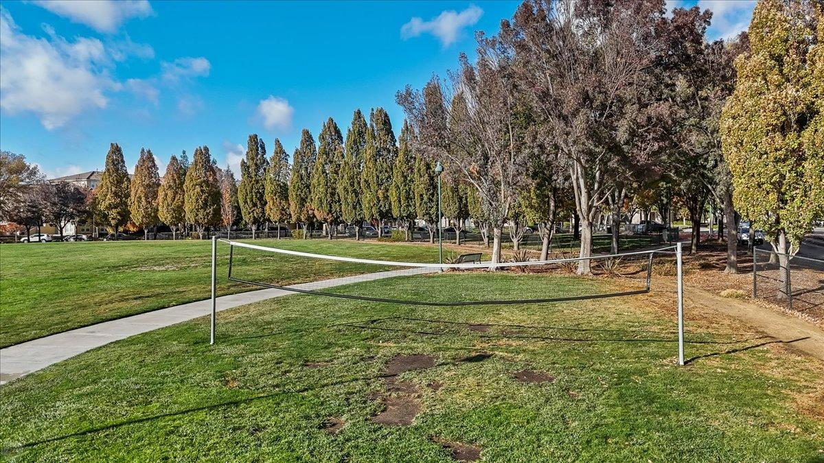 3420 FINNIAN Way 226