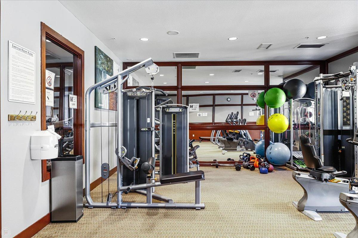 3420 FINNIAN Way 226