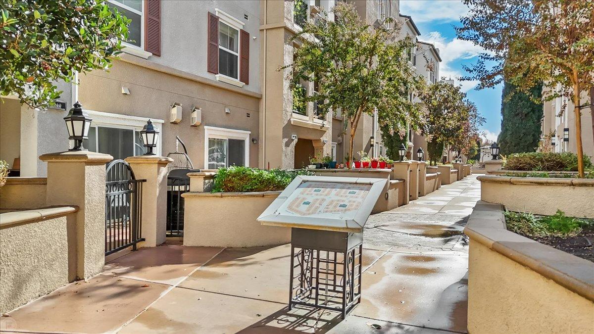 3420 FINNIAN Way 226