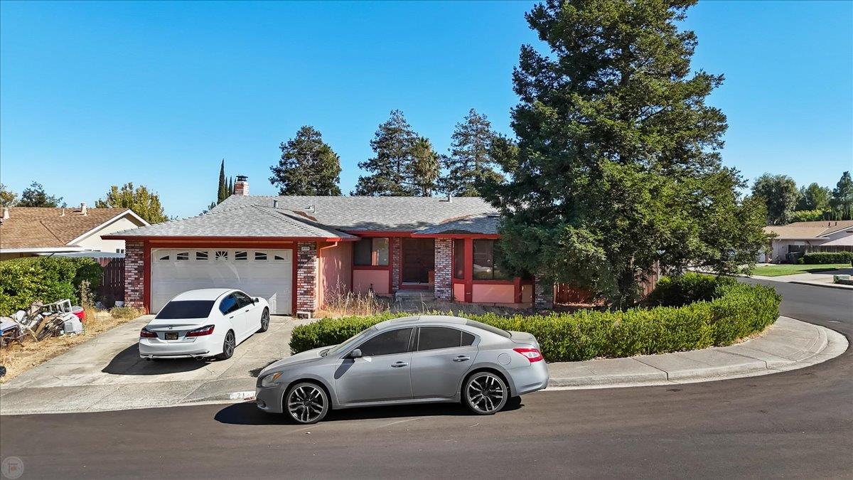 2129 Monostory Court