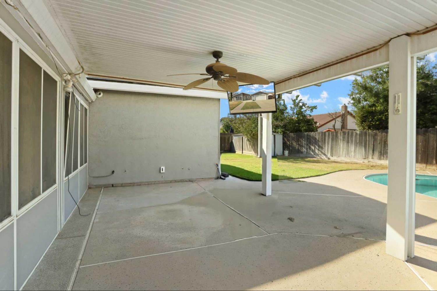 1529 Liverpool Court