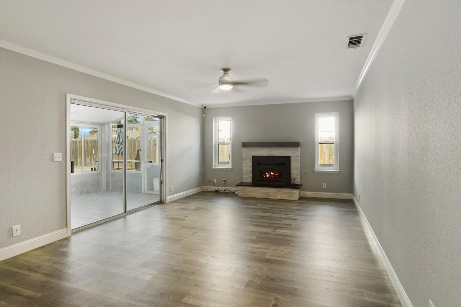 1529 Liverpool Court