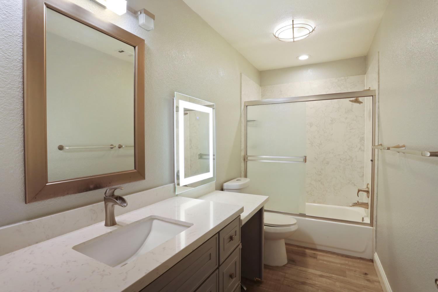 1529 Liverpool Court