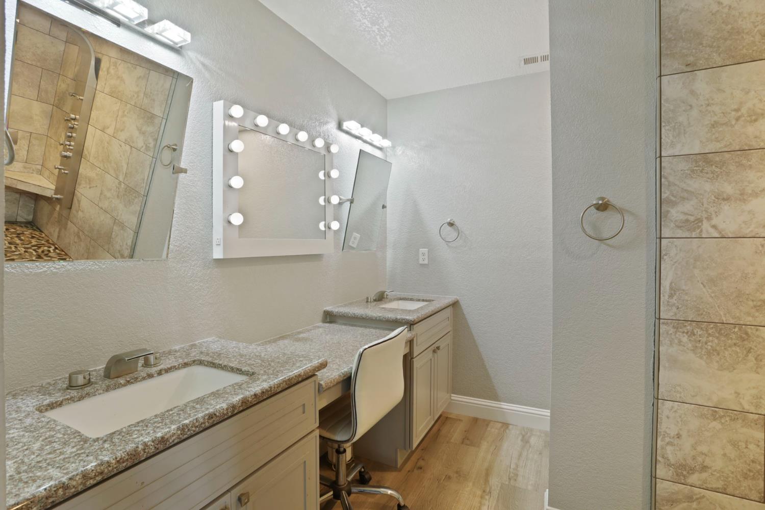 1529 Liverpool Court