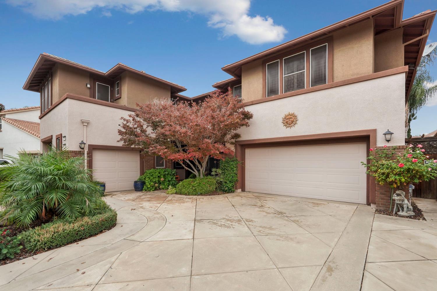 145 N Hancock Park Drive