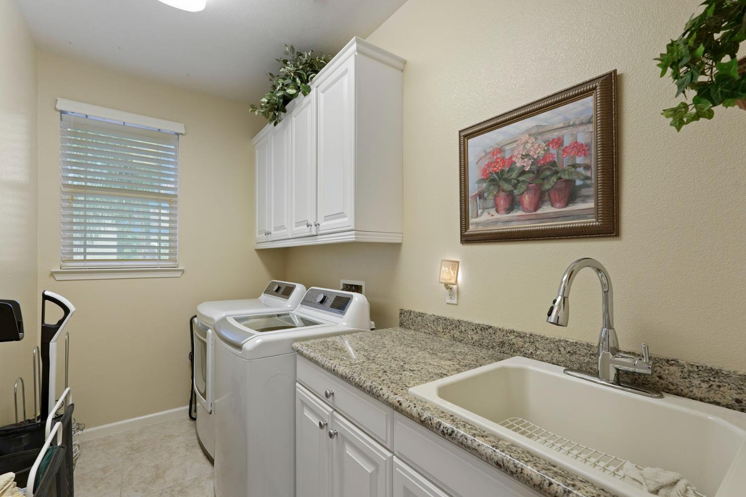 145 N Hancock Park Drive