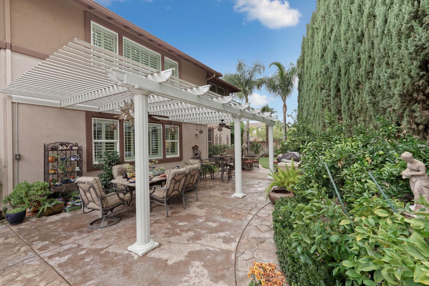 145 N Hancock Park Drive