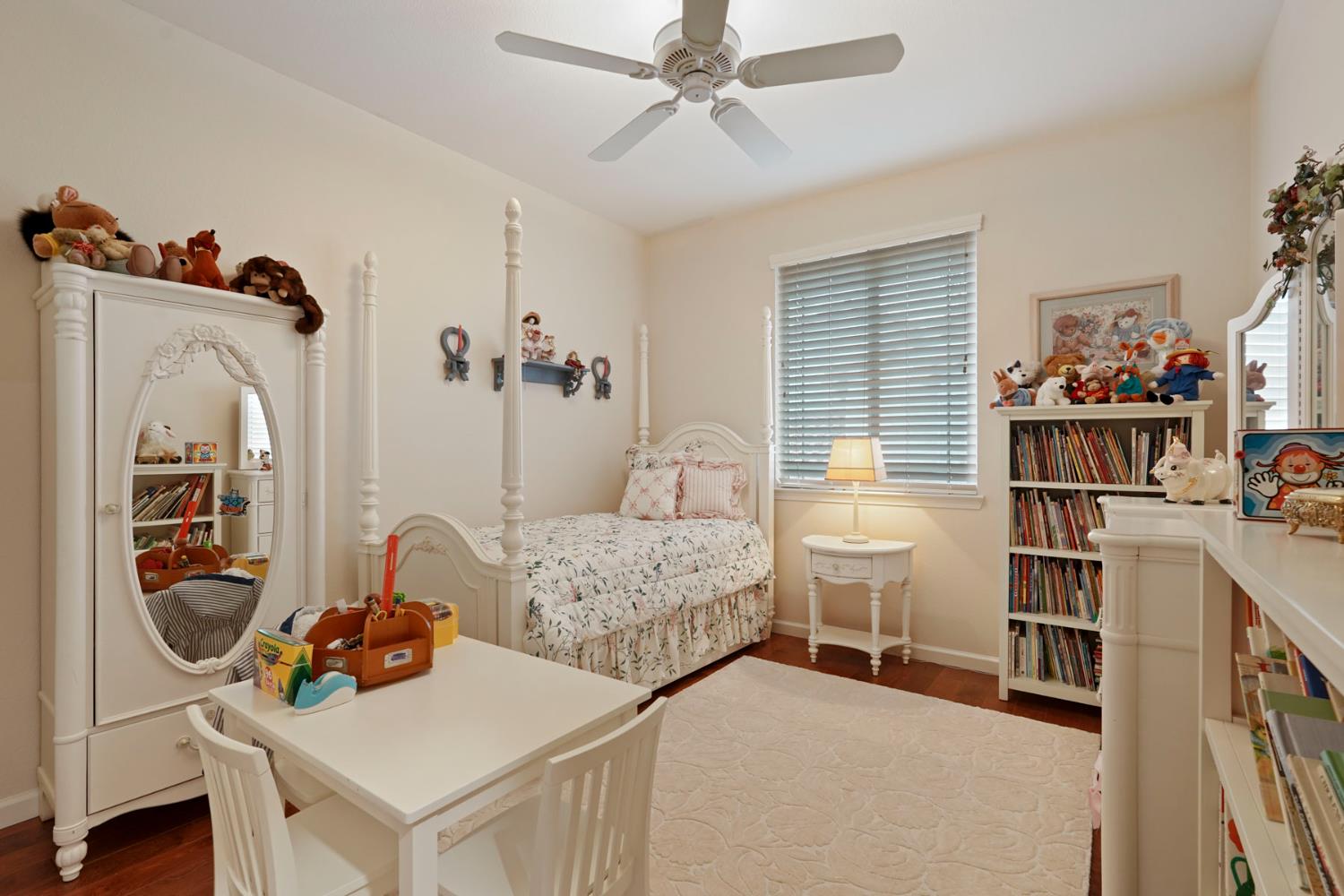 145 N Hancock Park Drive